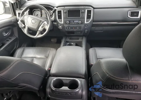 2019 Nissan Titan Platinum Reserve z USA, uszkodzony, nr VIN 1N6AA1E65KN517835